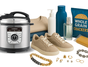 Mujer con cajas de Gran Azul